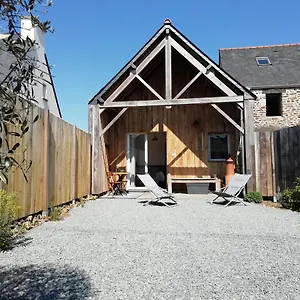  Hébergement de vacances Les Rochettes - Pensez à Apporter Vos Draps !